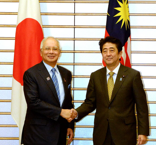 Najib & Abe Bakal Bincang Projek HSR Malaysia - Singapura