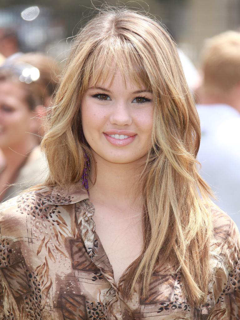 Hot Celebrity Wallpapers Debby Ryan Hot Sexy Beautiful Pictures 
