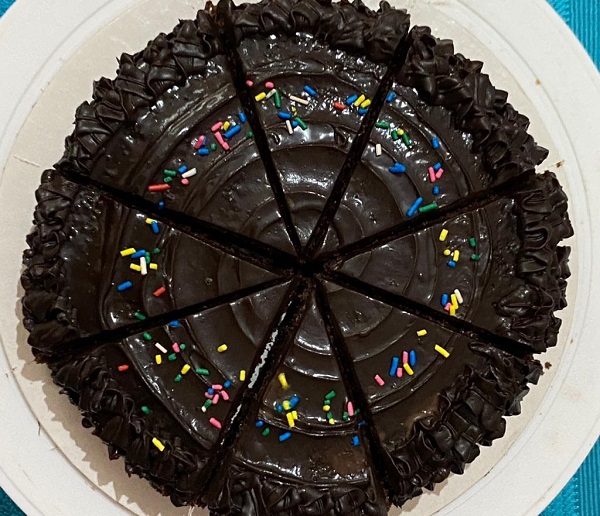 How to make travel cake with dark chocolate