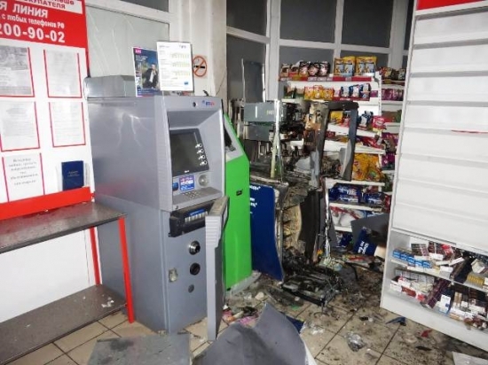 В Дюртюлях мужчина взорвал банкомат В Дюртюлях мужчина взорвал банкомат