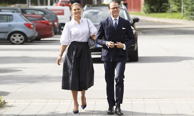 Crown Princess Victoria wore a dots pleat skirt from Baum Und Pferdgarten. Ebba Brahe duchess earrings