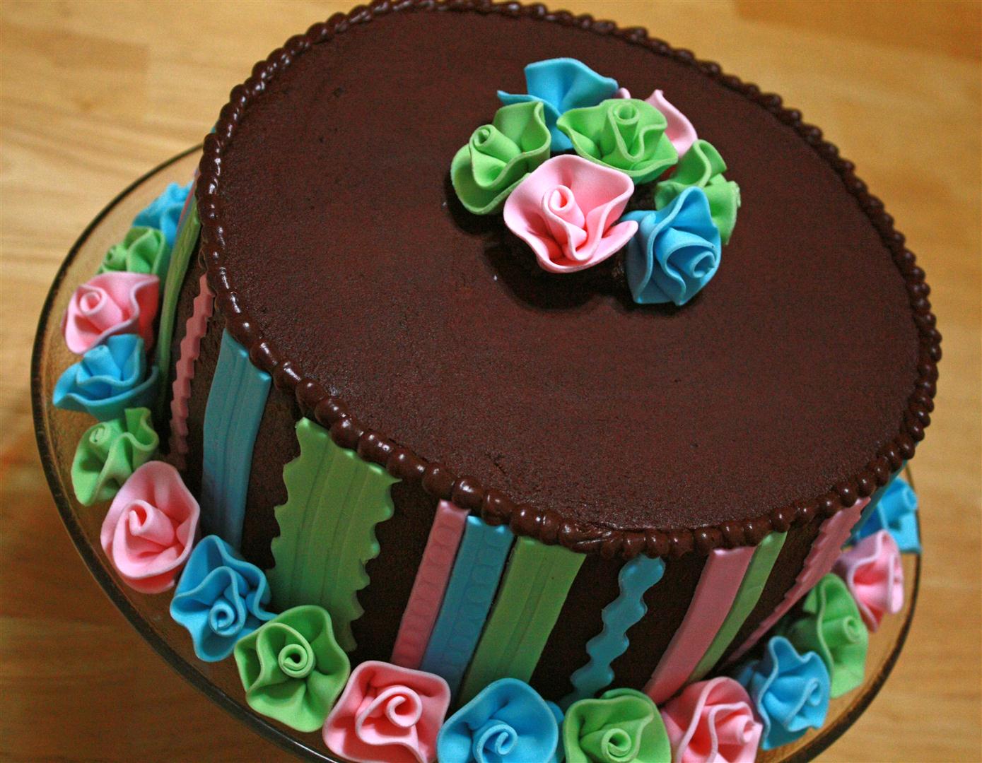 Patty Cakes Bakery Fondant Ribbon Roses and Nutella