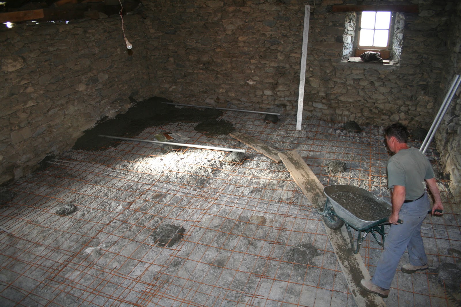 Rénovation au Thyl Dessous Dalle Grange (étape 3,5!!!!)