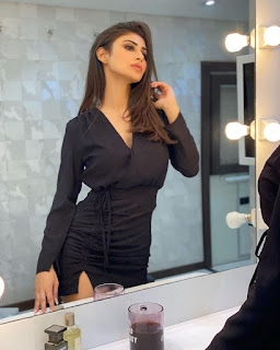 Mouni Roy Photo Mouni Roy picture