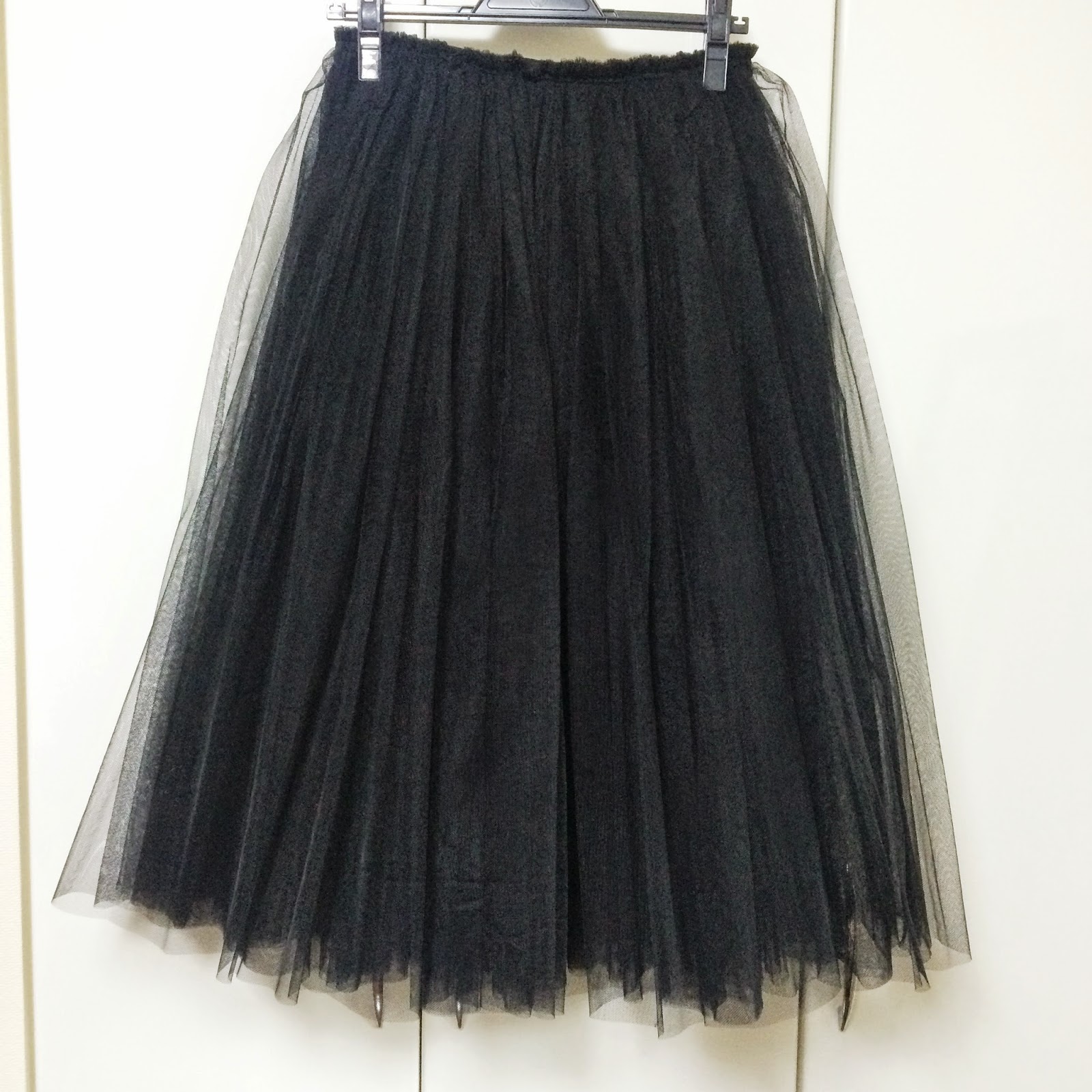 すいかのたね: ブラック・コム・デ・ギャルソンのチュールスカート