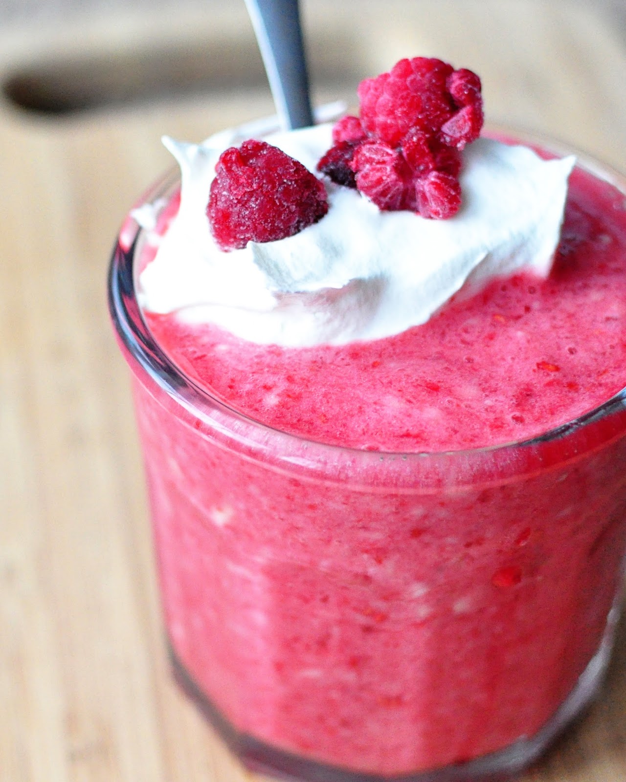 Little Sloth Healthy Raspberry Banana Smoothie