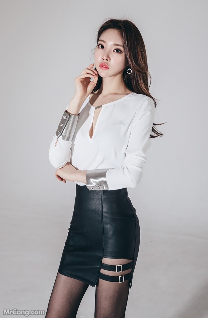 Beautiful Park Jung Yoon in the January 2017 fashion photo shoot (695 photos) photo 25-6