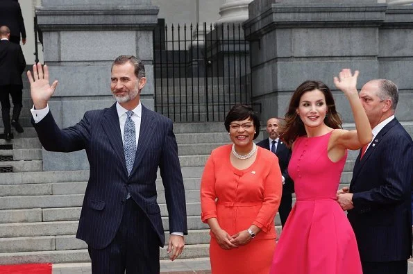 Mayor LaToya Cantrell presented a key to the city to King Felipe and Queen Letizia, as part of the city's 300th anniversary celebration