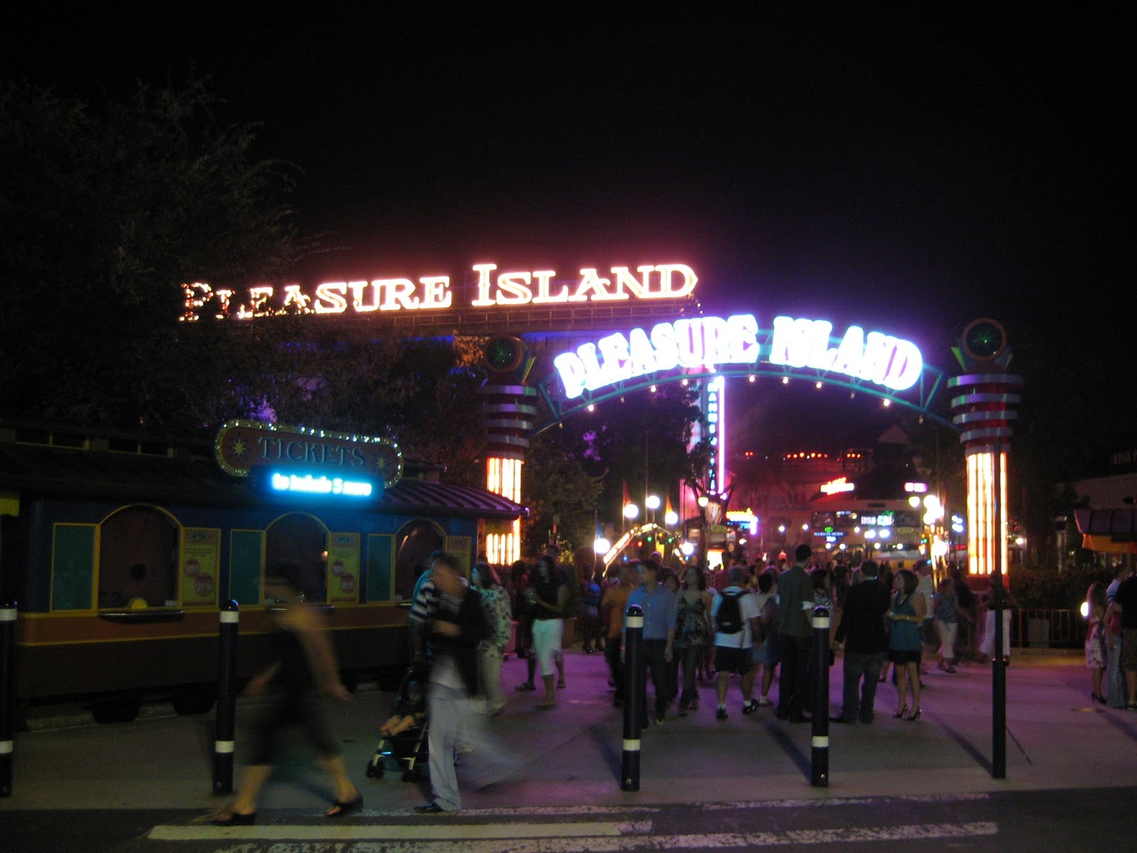 Save Pleasure Island Blog Club Report Mannequins Dance Palace