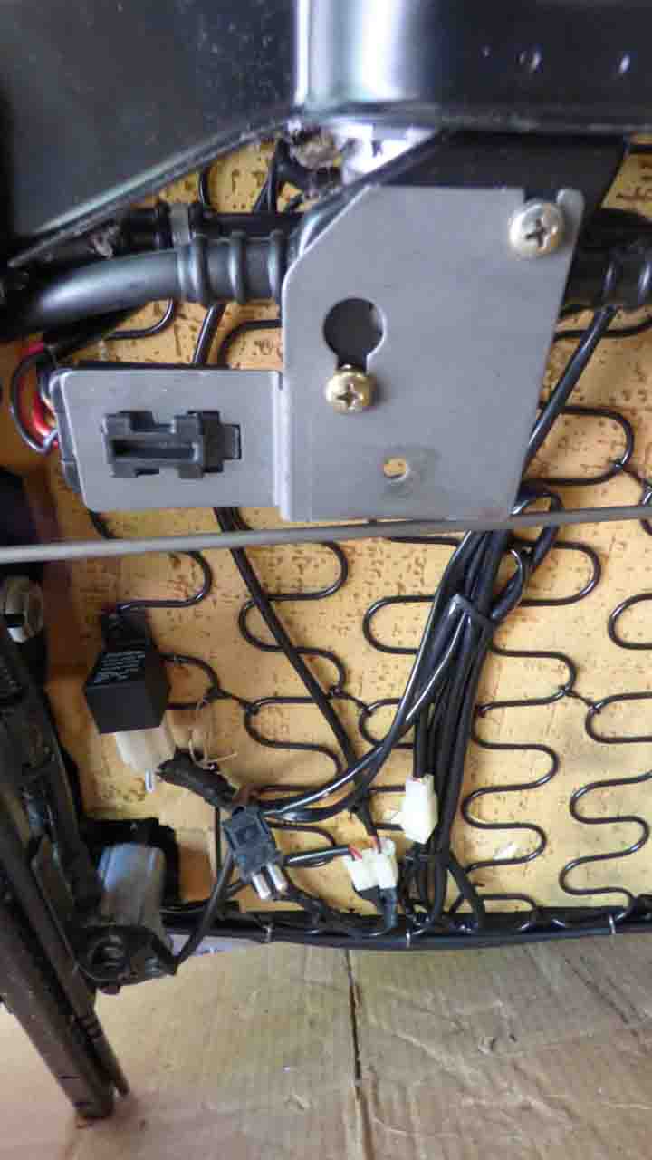 Andy's Porsche 993 Service & Repair Appendix “J” Adding heat to hardback 993 sport seats.