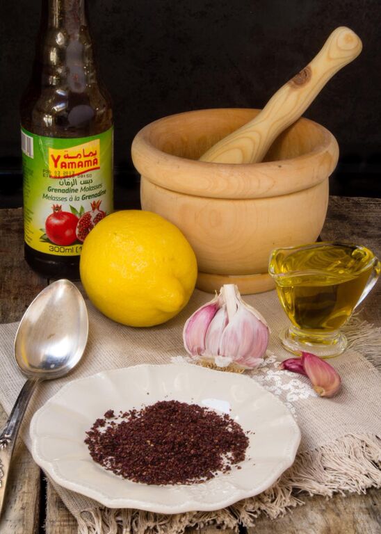 salsa-sumac-melaza-granada