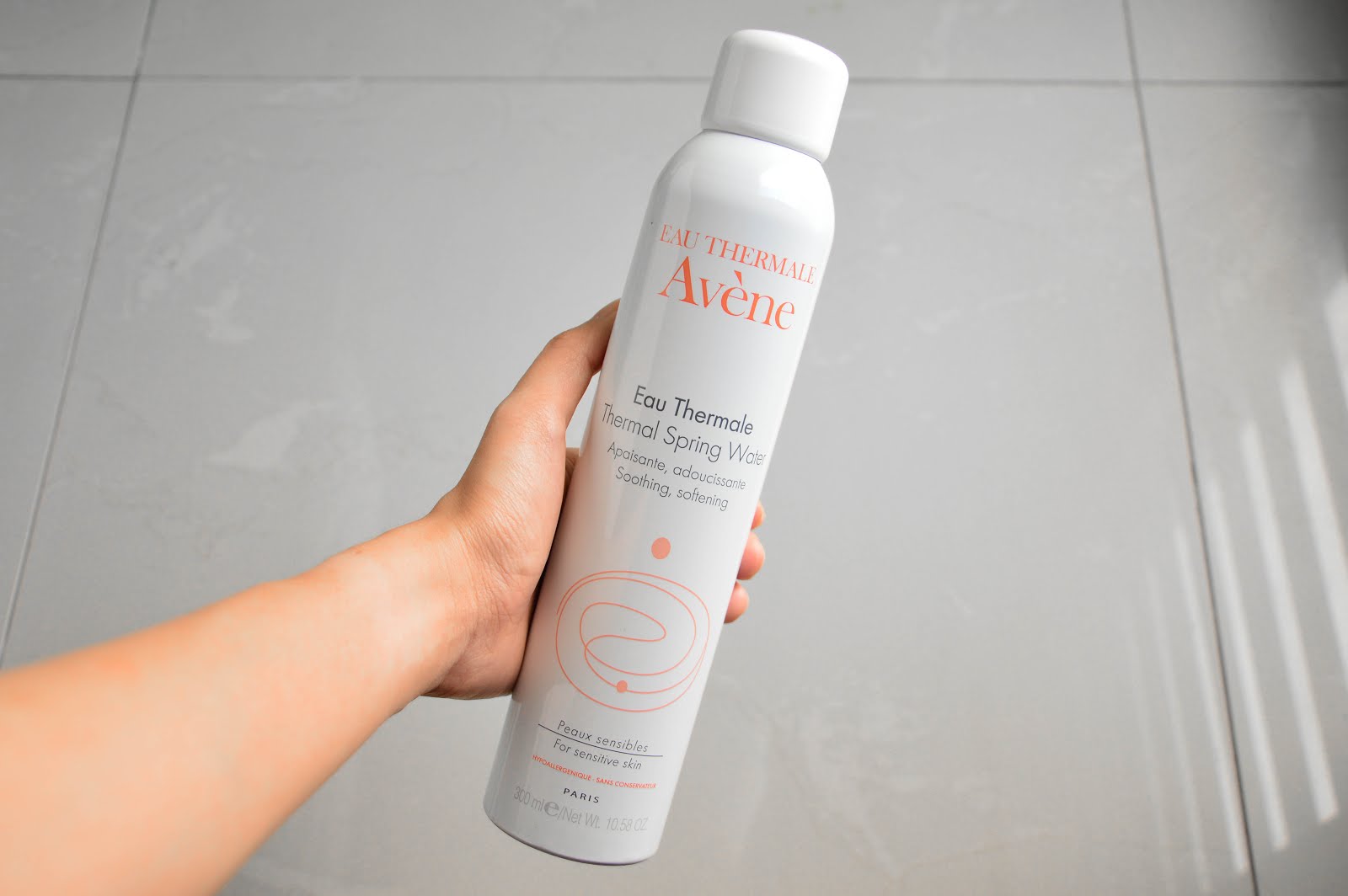 REVIEW Avène Thermal Spring Water Spray Soothing & Softening