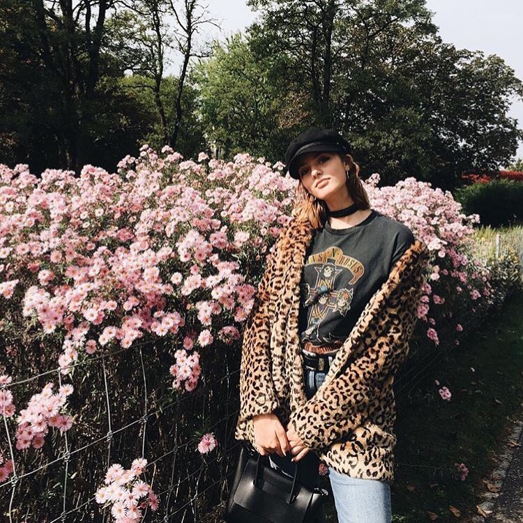 By Silver Brandy Melville in Lisbon