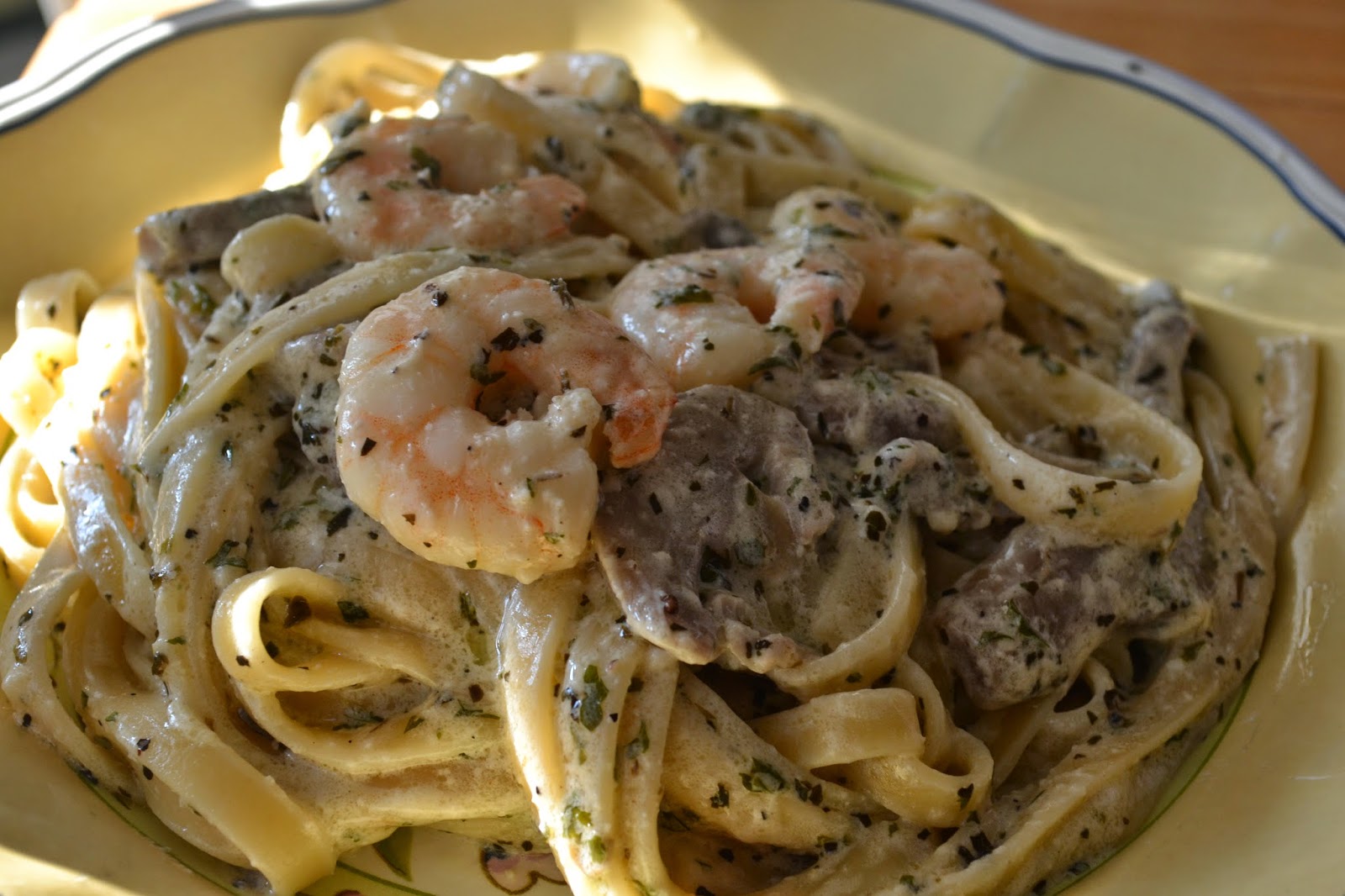 Creamy Shrimp and Mushroom Pasta