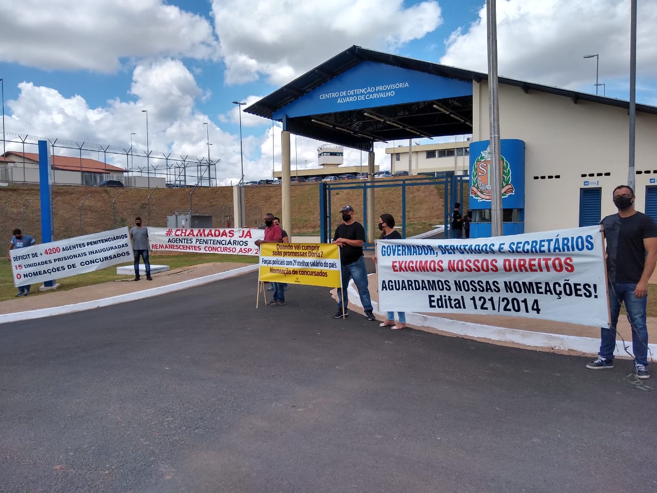 Vídeos Com retaliação e represália a sindicatos, Restivo inaugura CDP em Álvaro de Carvalho/SP Vídeos Com retaliação e represália a sindicatos, Restivo inaugura CDP em Álvaro de Carvalho/SP