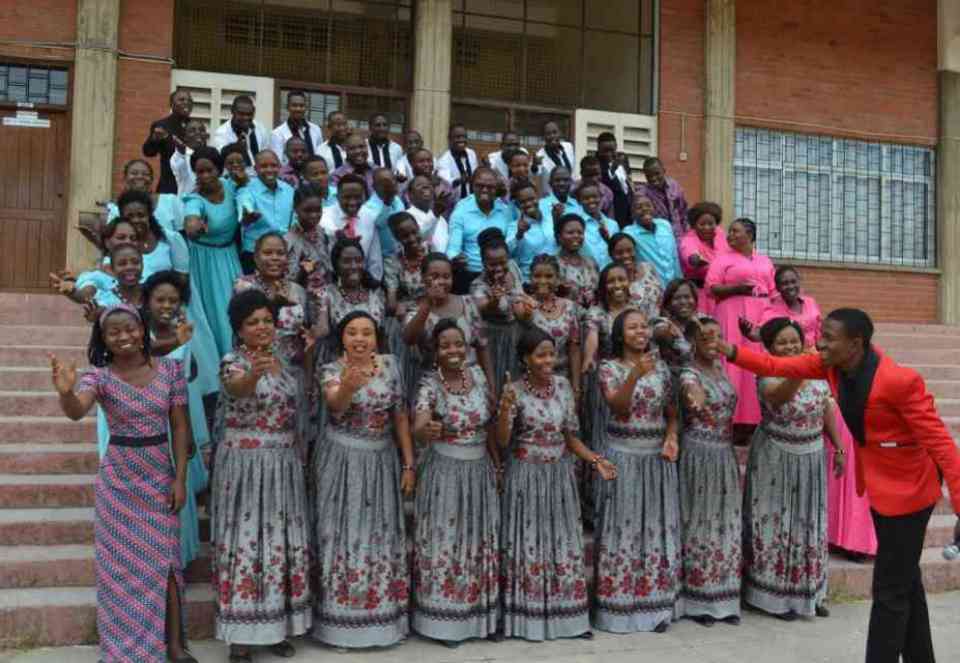 Apewe Sifa St Kizito Makuburi Catholic Choir Download Audio Mp3 Download file pdf kitabu cha nyimbo za injili app download. apewe sifa st kizito makuburi