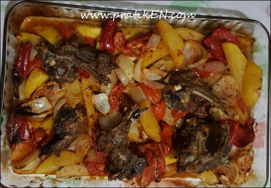 fırında kemikli et yemeği