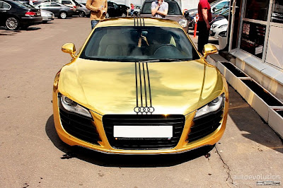 Golden Audi R8 in the World