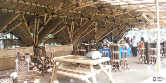 desain warung kopi sederhana dari bambu desain warung kopi dari bambu