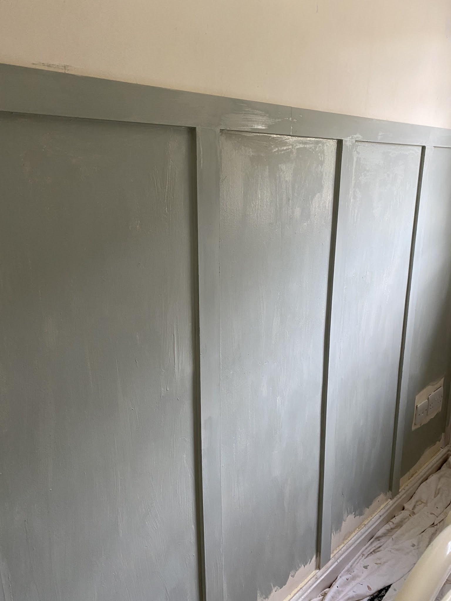 How to add wall panelling to a room and transform a space. Full DIY tutorial on how to panel a wall on a tight budget.