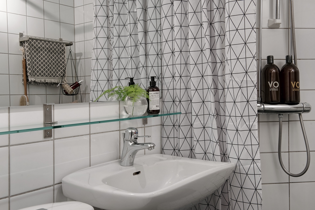 Englantilaista ja värikästä