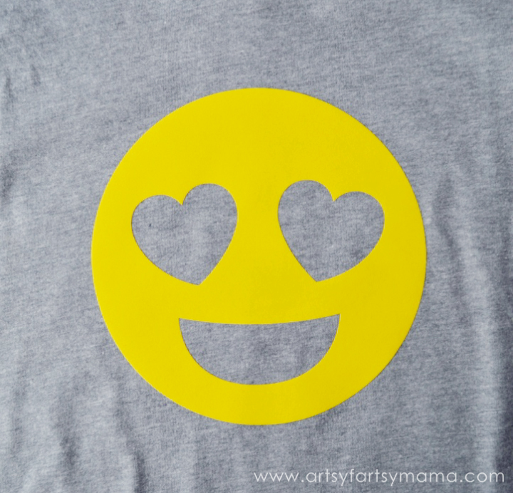 Simple Inlove Emoticon Face PNG & SVG Design For T-Shirts