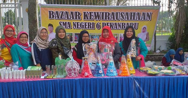 PTK KEWIRAUSAHAAN SMK MENINGKATKAN KREATIVITAS DAN HASIL