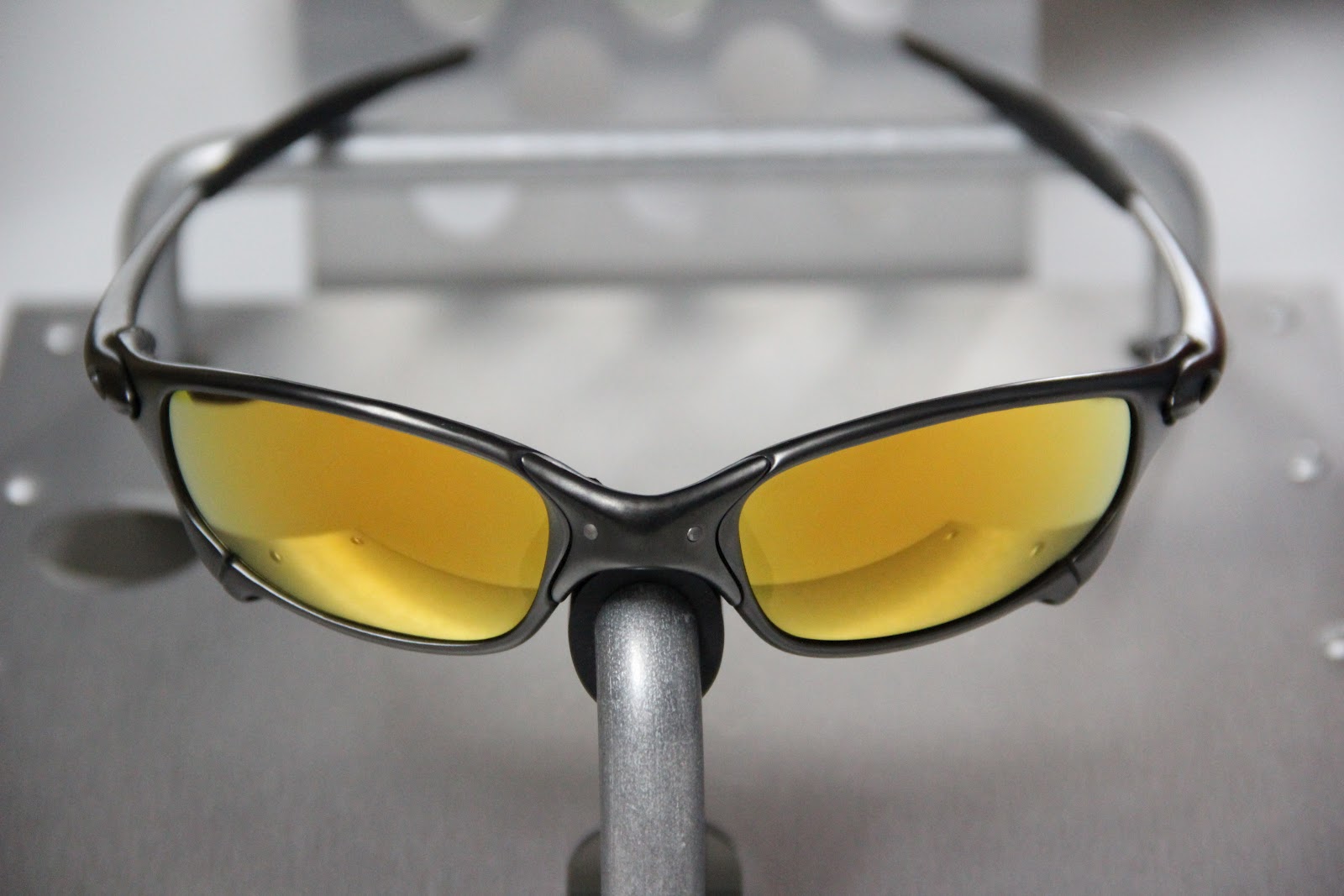 Skylerz Collection Oakley XMetal Juliet