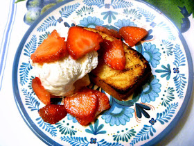 9 Summer Grilling Favorites 2018 - Grilled Lemon Pound Cake with Strawberries and Vanilla Ice Cream - Slice of Southern