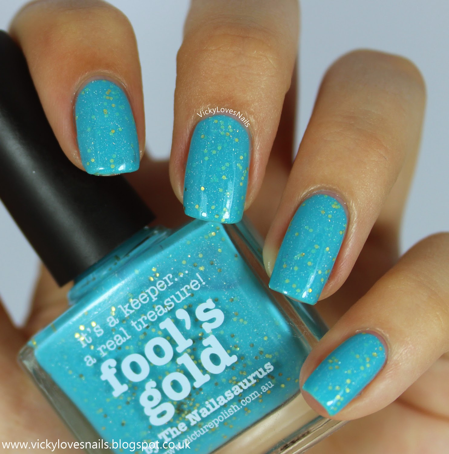 Vicky Loves Nails! My Holiday Nails piCture pOlish Fool's Gold