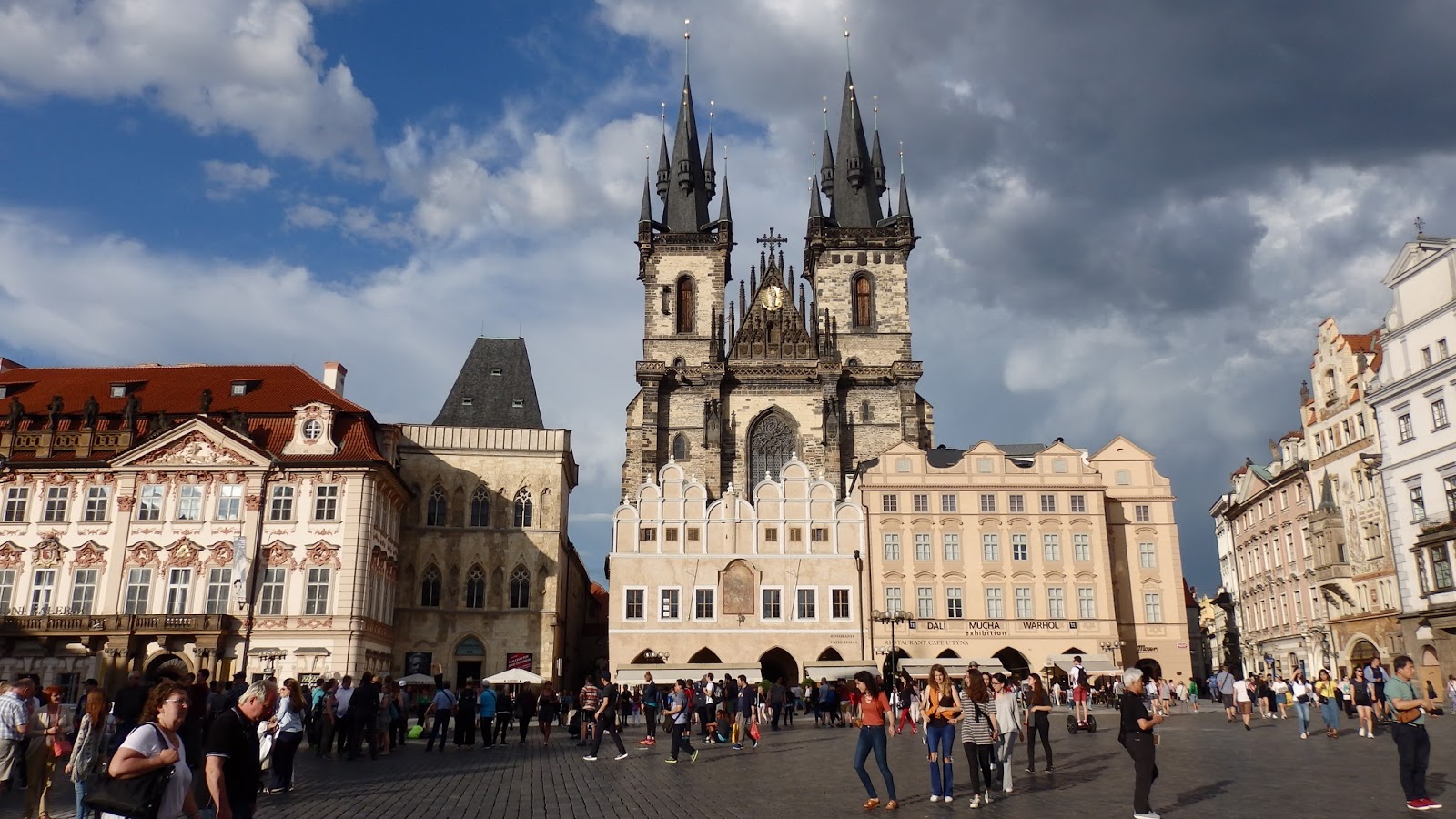 Unos amigos de Paradores: La Ciudad Vieja de Praga (Staré Město)