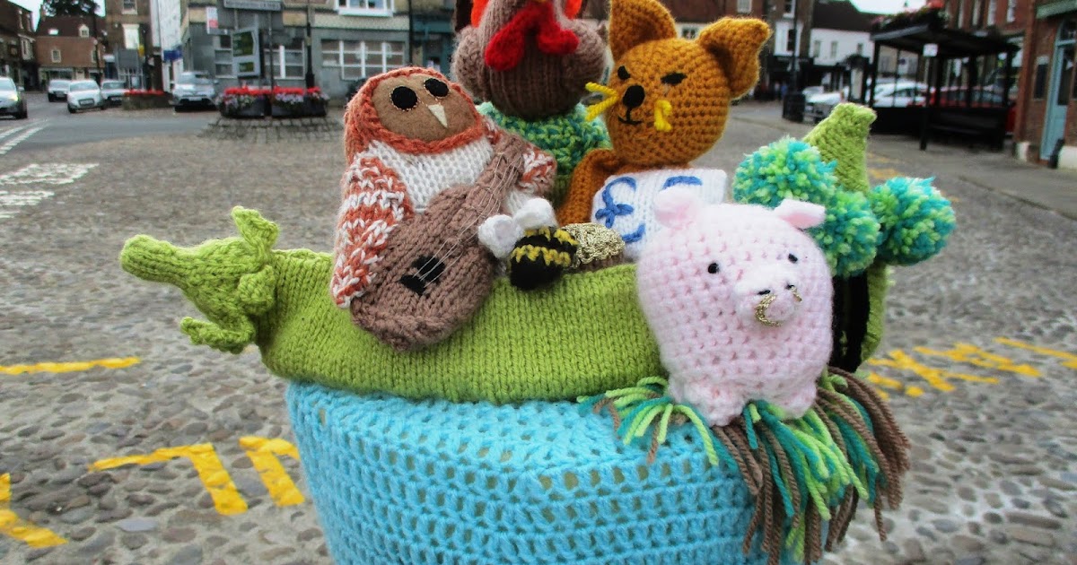 Love my life Yarn bombing in Thirsk.