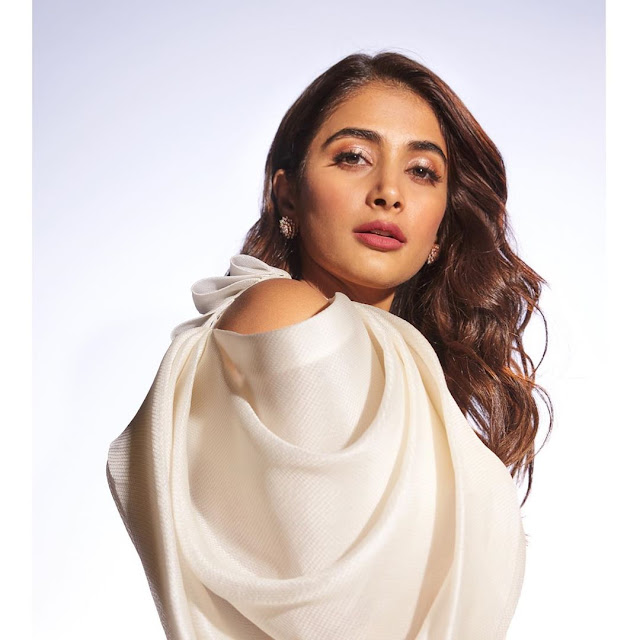 Pooja Hegde Social Media 12-02-2020