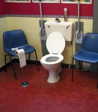 smiješne slike Javni WC