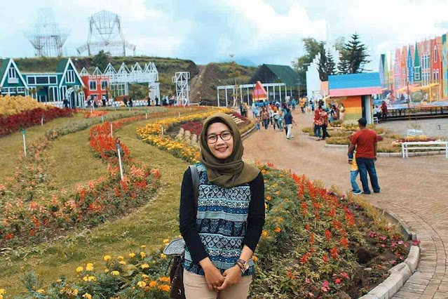 Tiket Masuk Santerra De Laponte Pujon Malang, Flora Wisata Ala Korea dan Belanda Tiket Masuk Santerra De Laponte Pujon Malang, Flora Wisata Ala Korea dan Belanda