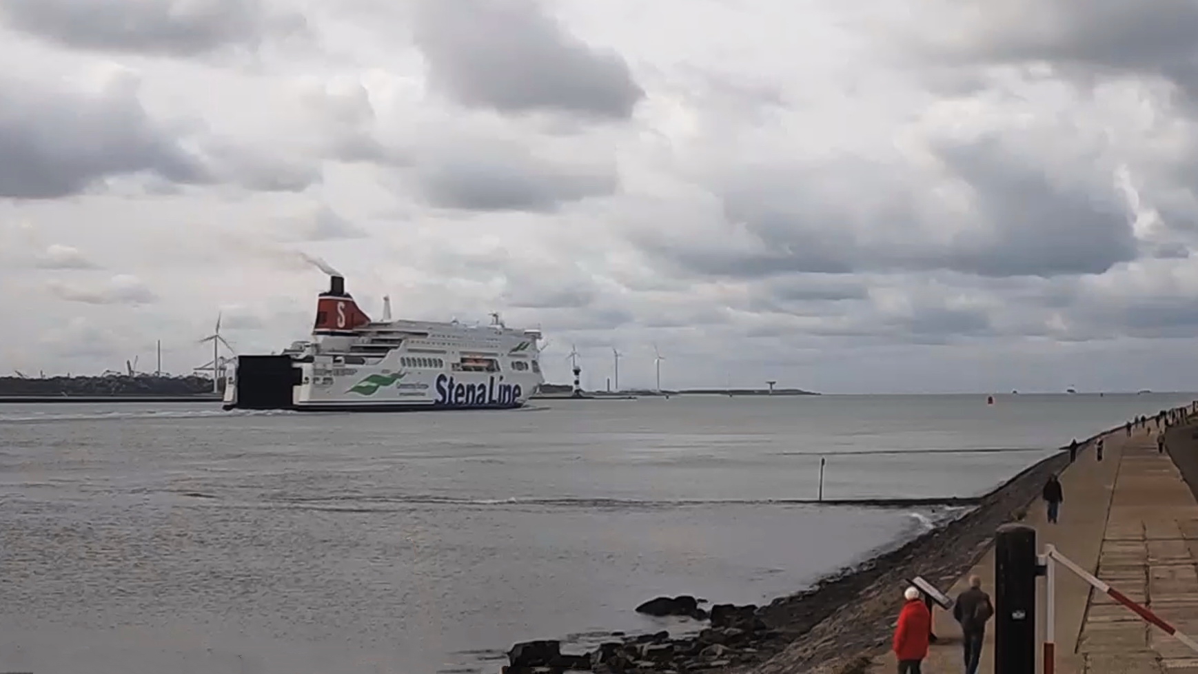 Zwitserw Maritiem Webcam Hoek van Holland (Haven Rotterdam) Zwitserw Maritiem Webcam Hoek van Holland (Haven Rotterdam)