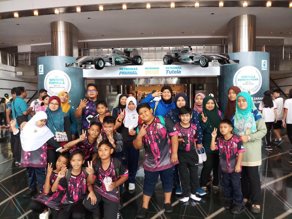 Lawatan Ke Aquaria KLCC Menaiki LRT & Komuter PPKI SK CHENG