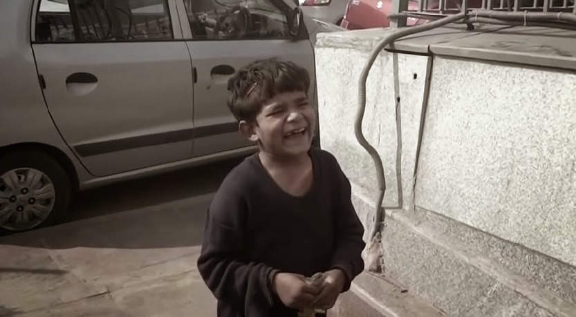 Confira a reação de uma criança moradora de rua ao ir pela primeira vez ...