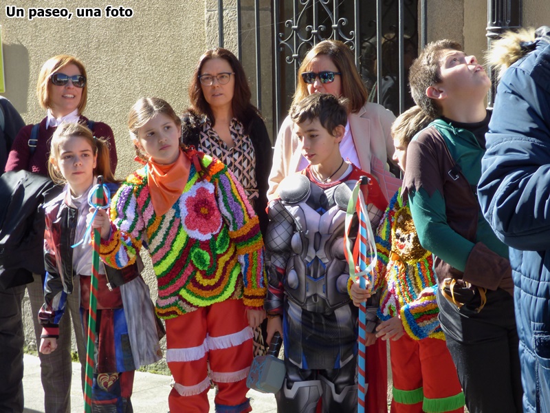 Un paseo,una foto Domingo de Entroido 2020. Viana do Bolo. Ourense