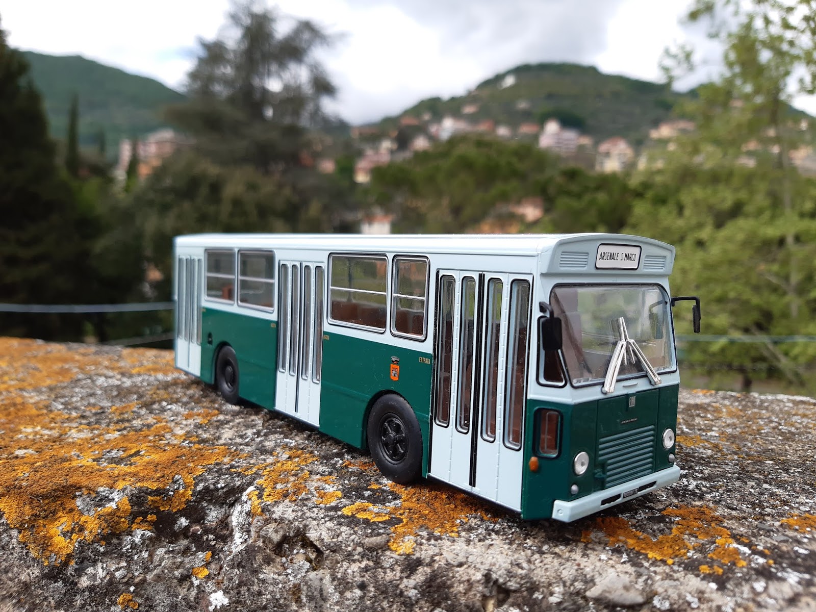 Buses & coaches world fiat 418 ac/m s Italy 1975 to 1/43 ° 