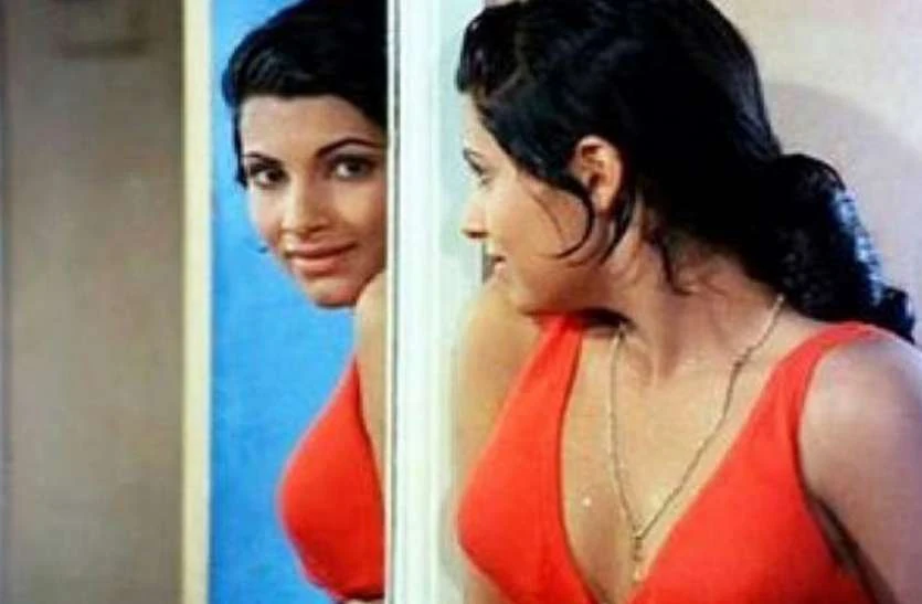 Dimple Kapadia