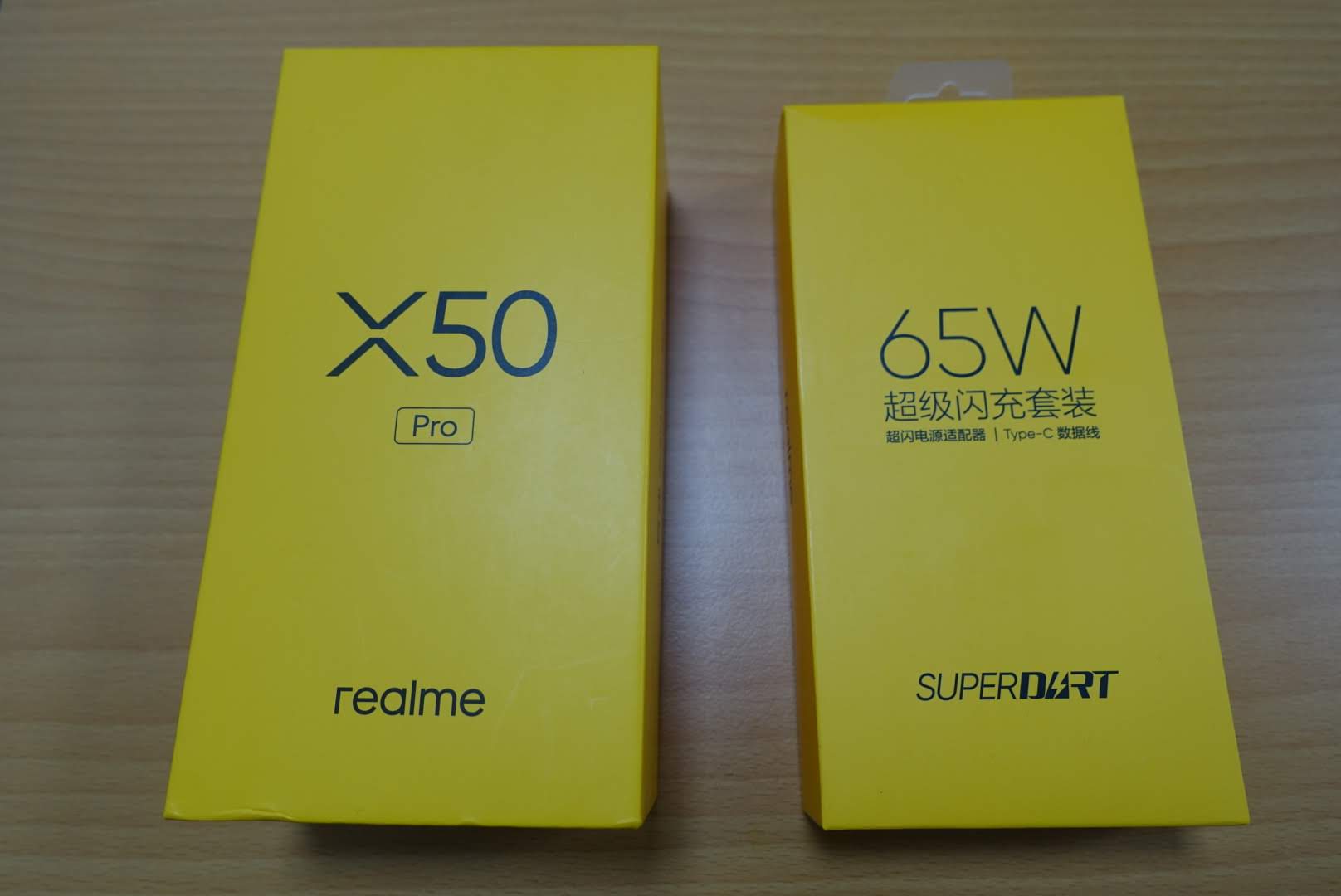 【開箱】OPPO Realme X50 PRO開箱評測，最便宜5G首選，120Hz螢幕、四鏡頭相機，Realme 65W超級閃充套裝SUPERDART - Realme X50 - 敗家達人推薦