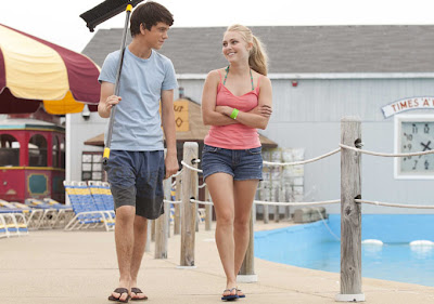 Still of Annasophia Robb and Liam James in The Way, Way Back