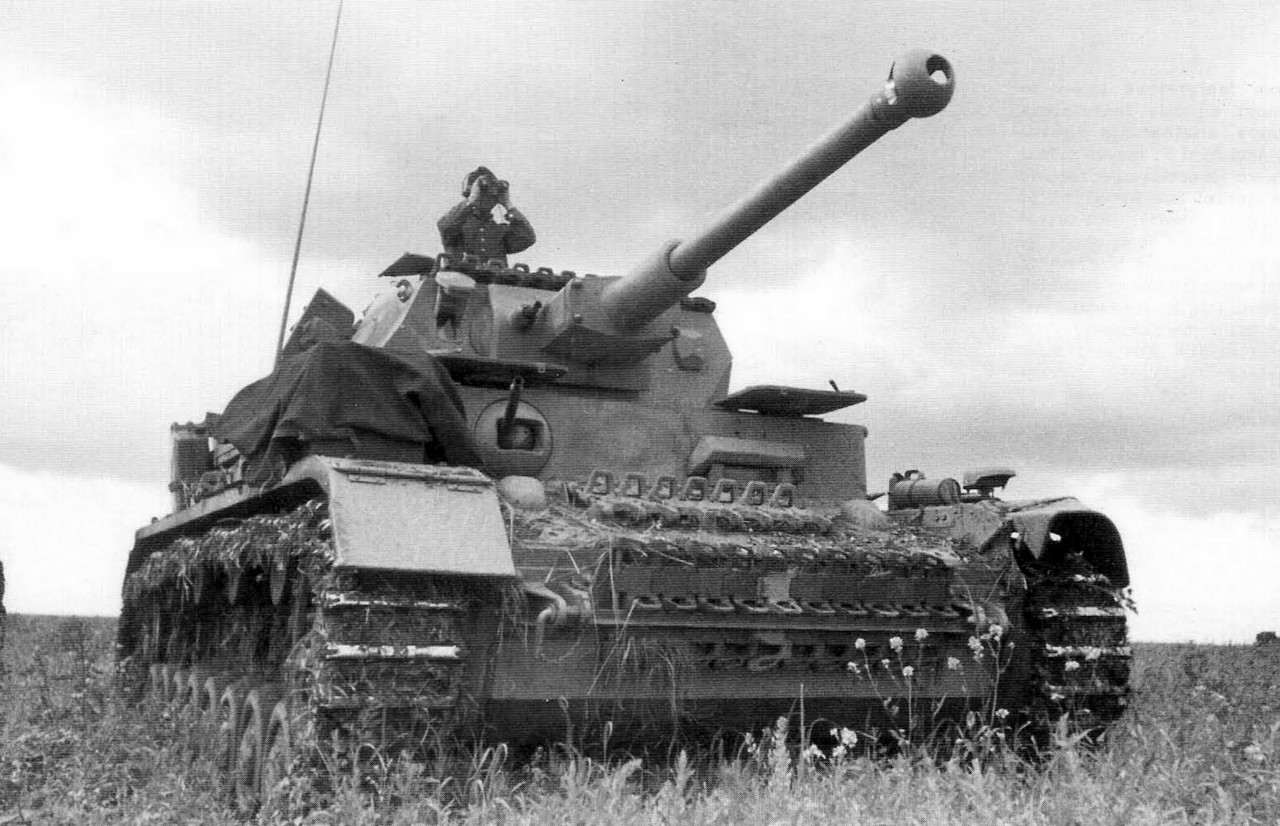 Немецкие танки времен великой отечественной. PZ.IV Ausf.f2.. Танк т4 f2. PZ IV f2 в Сталинграде. PZKPFW IV Ausf f2.