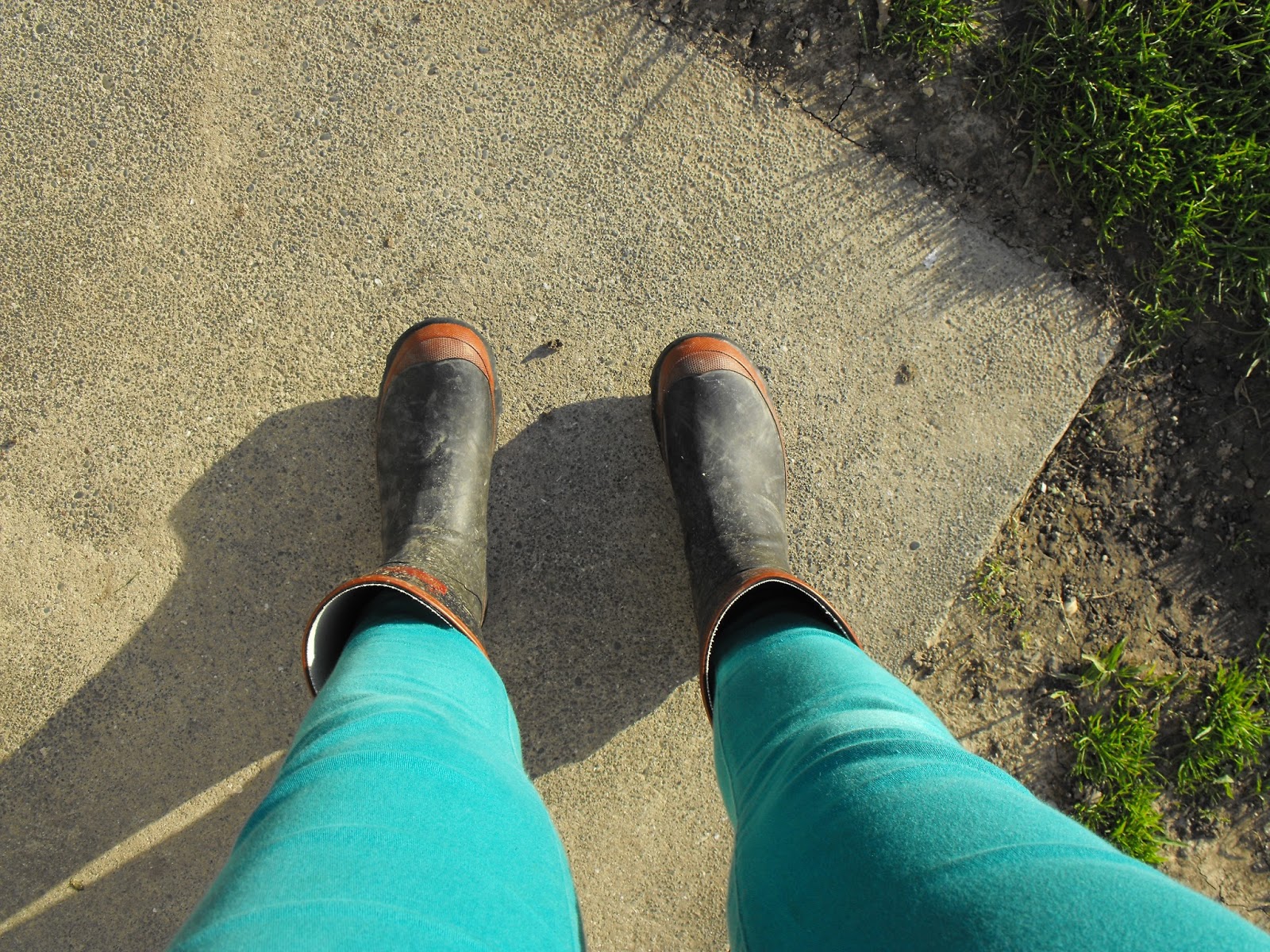 A little bit country: Gumboots, wellingtons and galoshes..........a red ...