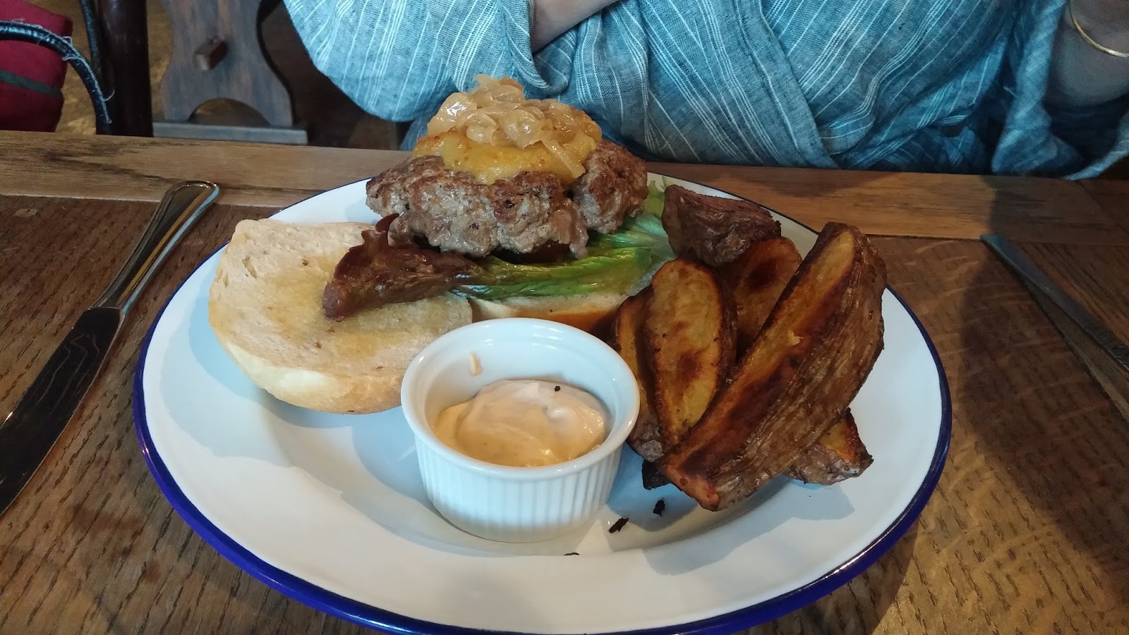 Food with the 4 J's The Warren Carmarthen. May 2017