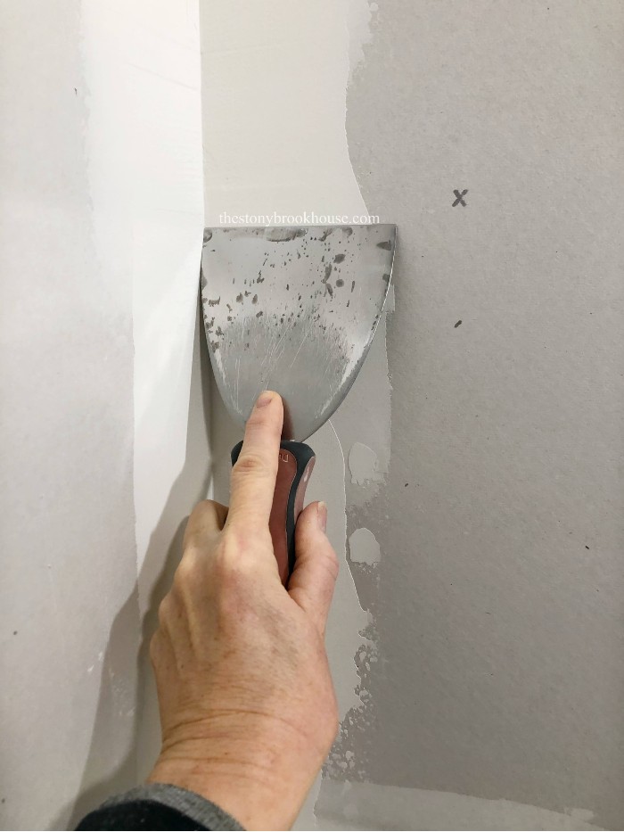 5 Beginner Tips for Mudding Drywall With Very Little Sanding The
