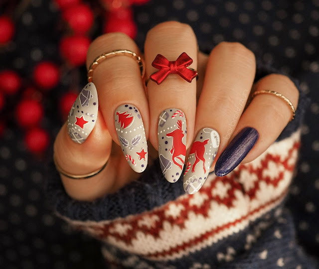 Świąteczne paznokcie z wieloma detalami | FollyNail