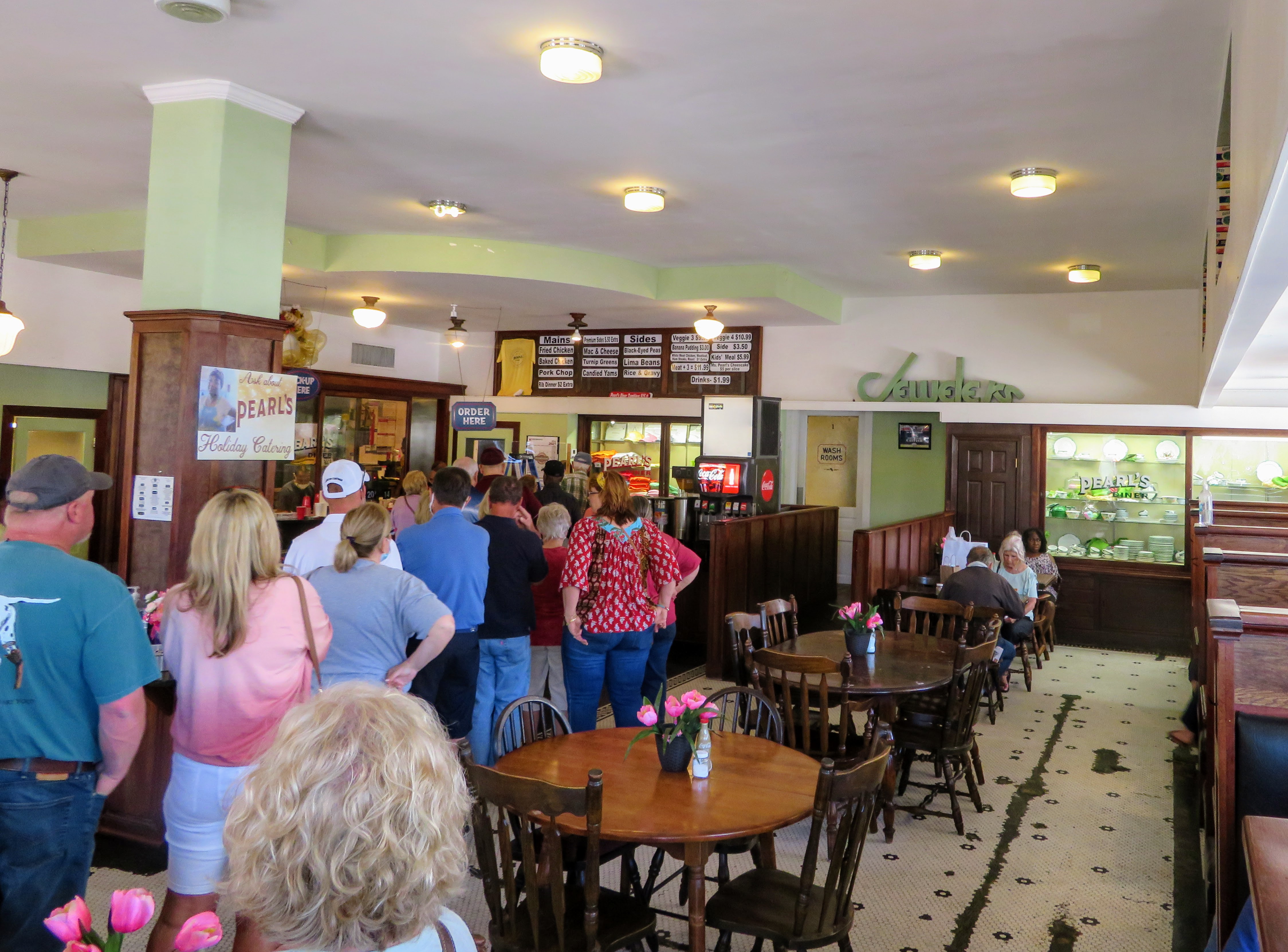 Big Daddy Dave A Classic Lunch in Laurel Mississippi plus More Shopping