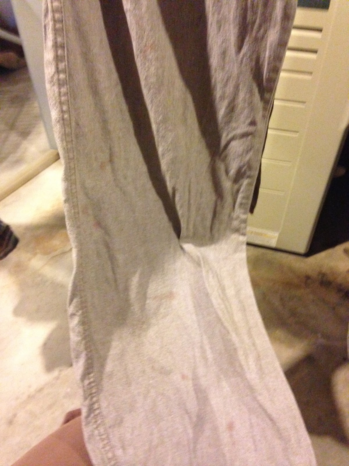 Thriftism Removing Lipstick Stain After Drying Clothes